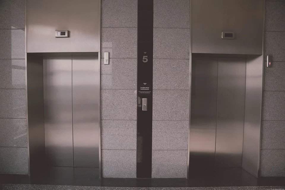 מפוח למעלית